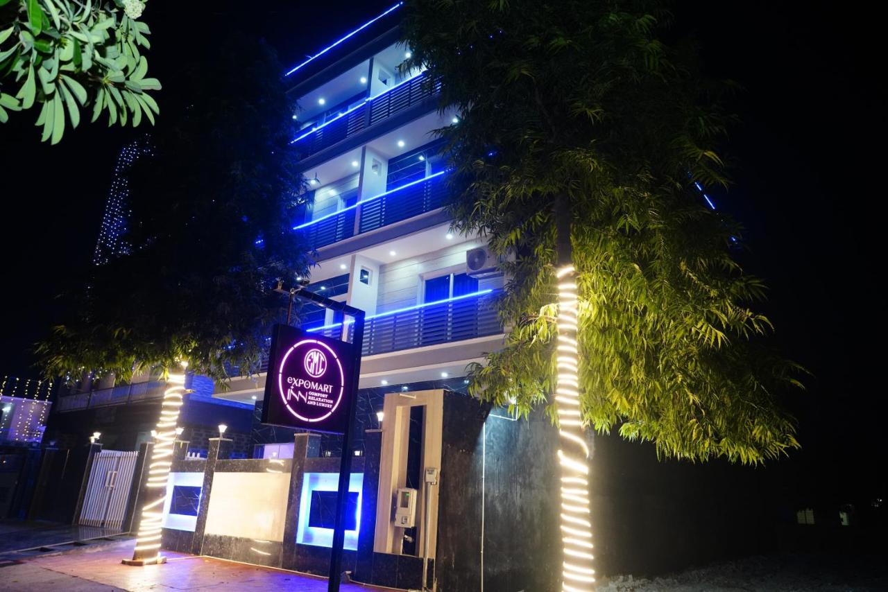 Expomart Inn Greater Noida Exterior foto