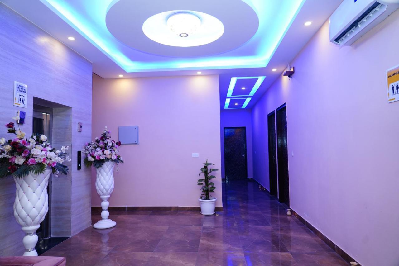 Expomart Inn Greater Noida Exterior foto