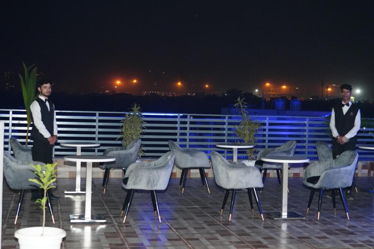 Expomart Inn Greater Noida Exterior foto