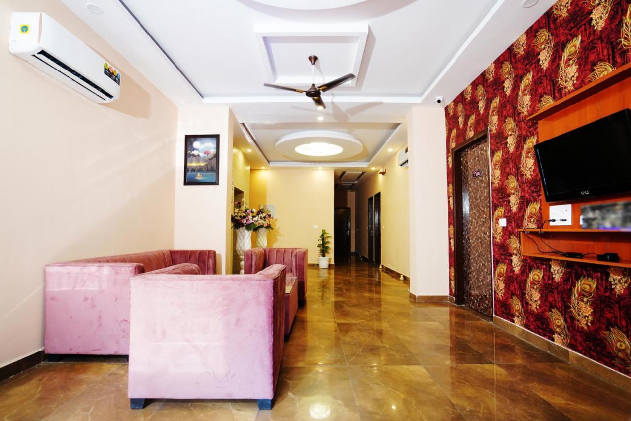 Expomart Inn Greater Noida Exterior foto