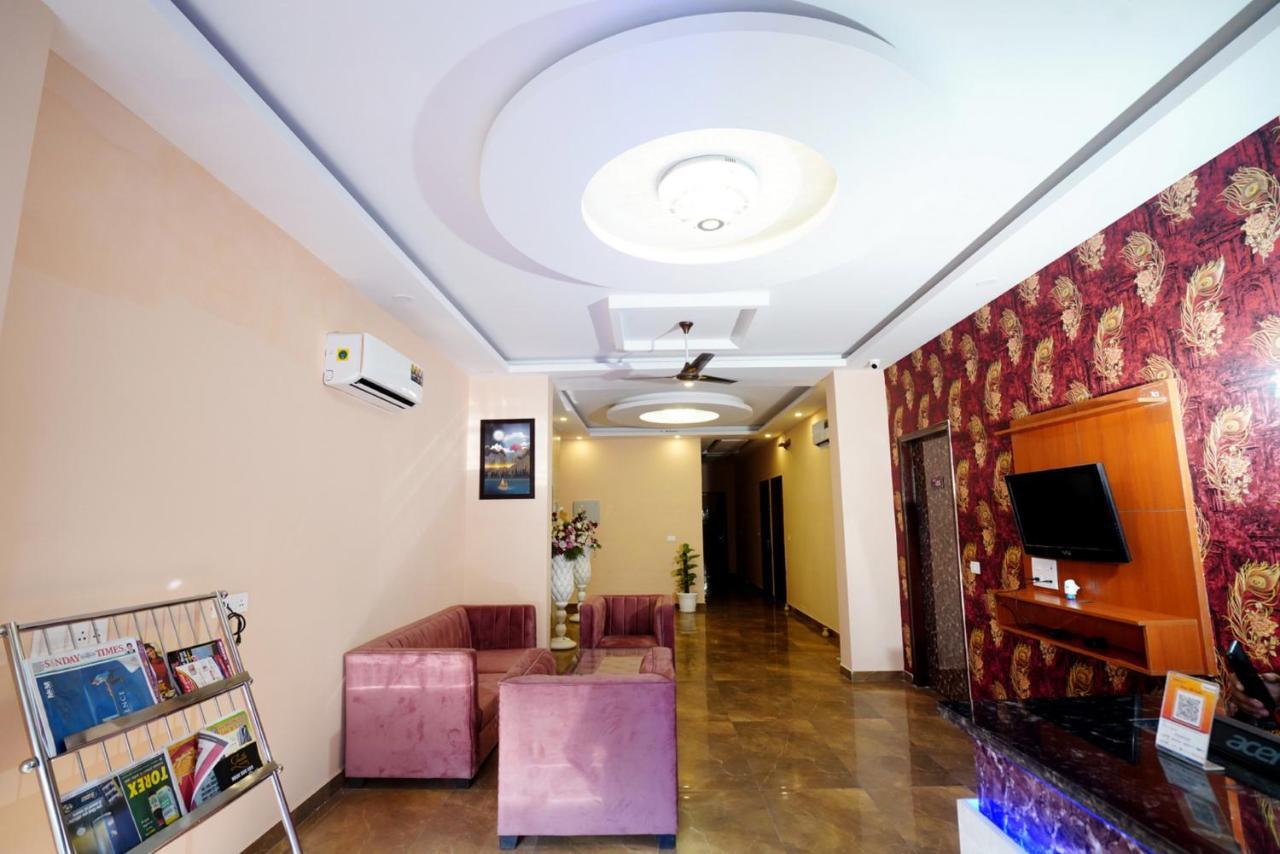 Expomart Inn Greater Noida Exterior foto